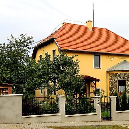 Nemes Apartman Eger Cameră foto